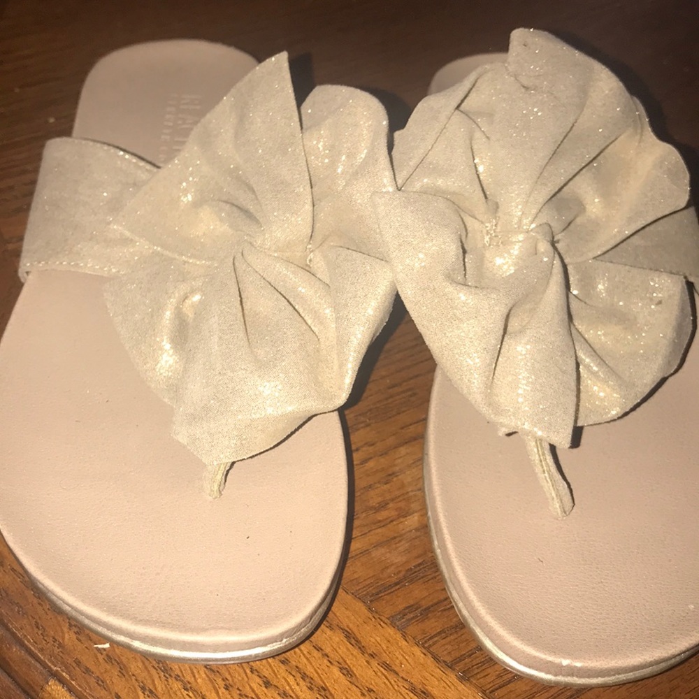 Kenneth Cole Sandals